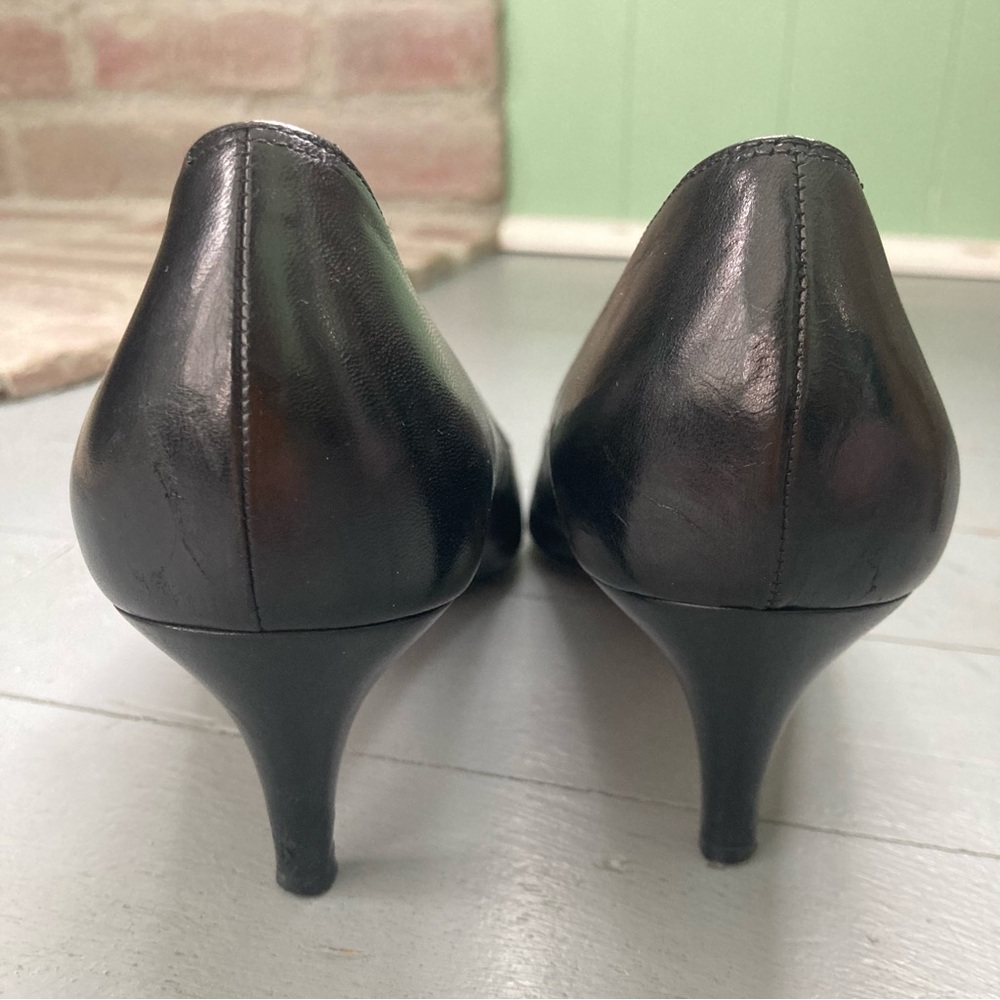Salvadore Ferragamo Navitas Pointed Black Leather Kitten Bow Heels 7 - Picture 5 of 7